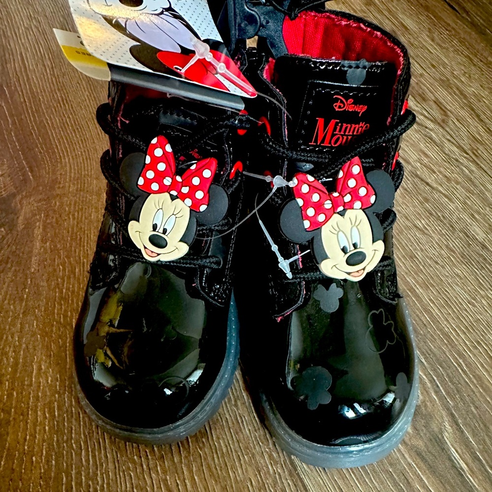 Toddler Girl Minnie Mouse Boots